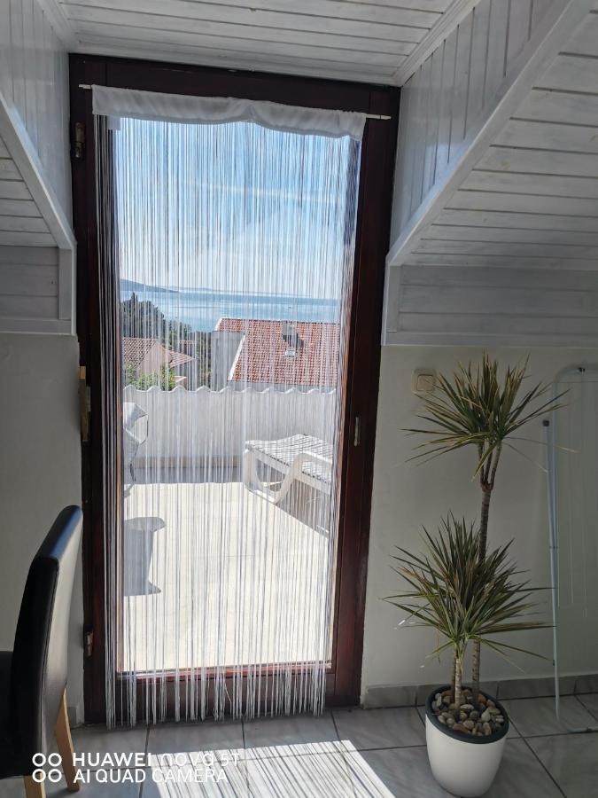 Albert Apartaments Krk คิร์ก ภายนอก รูปภาพ
